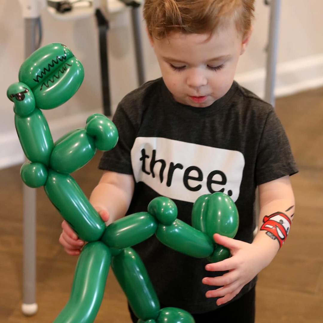 Unleash the ROAR-some fun!